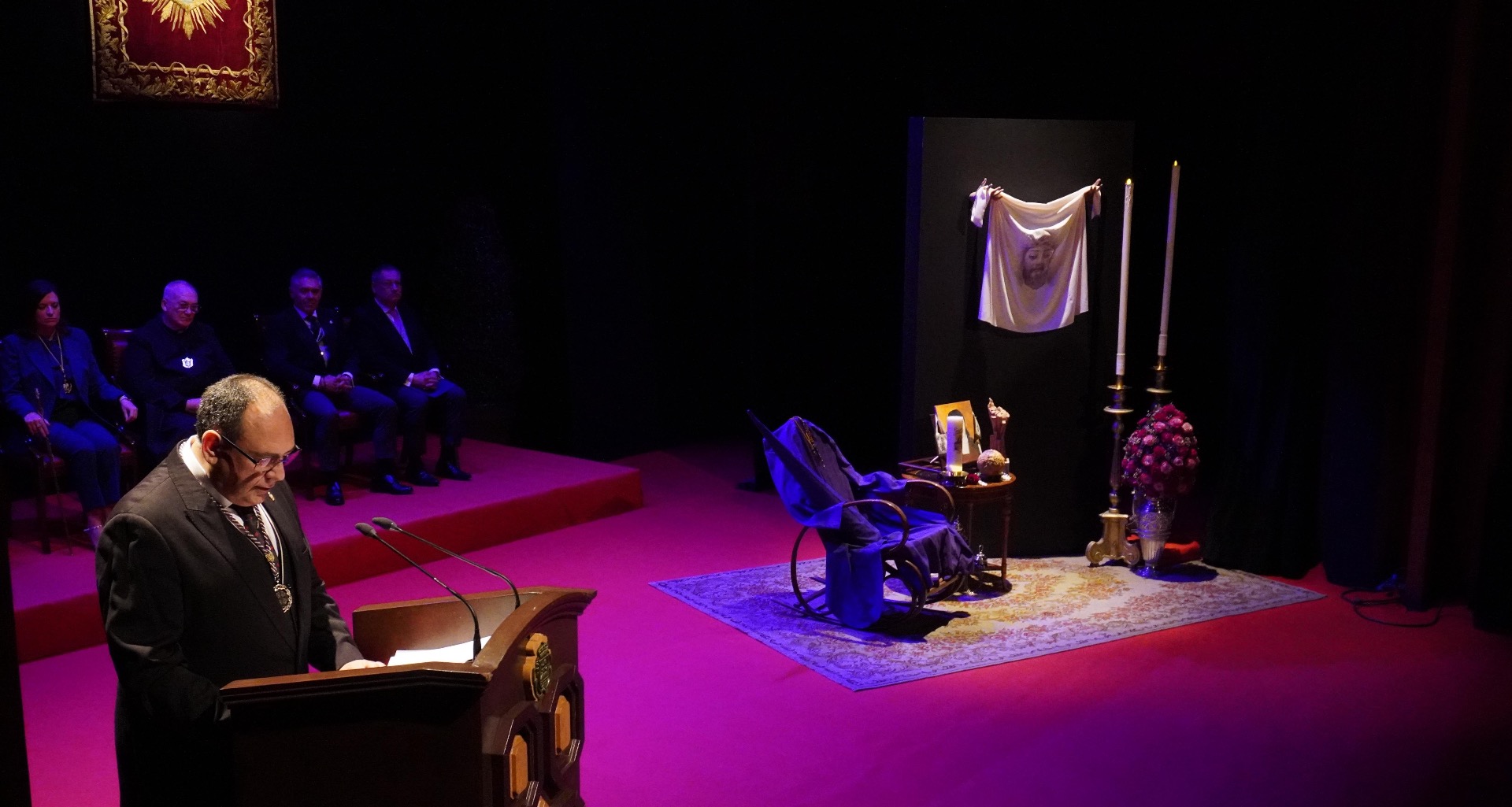 Manuel Ángel Cano se pasea por La Isla con un pregón íntimo, cofrade y profundamente mariano